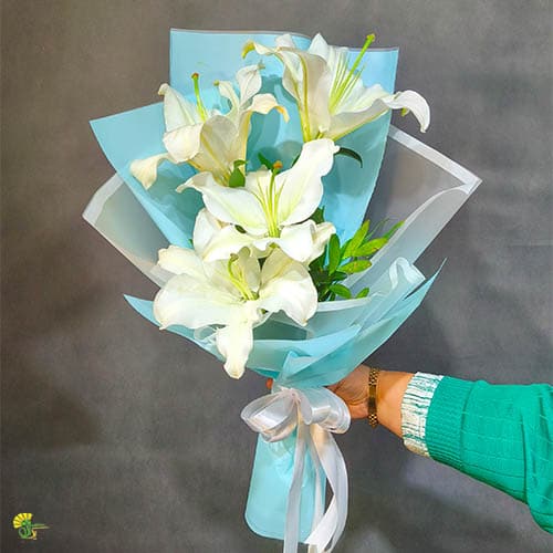 خرید آنلاین دسته گل لیلیوم سفید