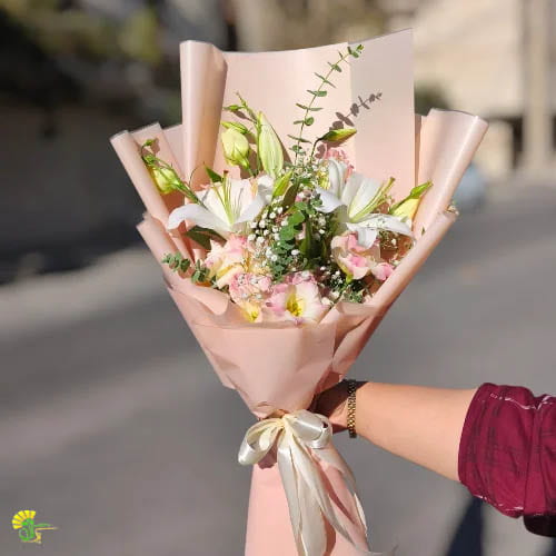 سفارش آنلاین دسته گل لیلیوم