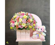 باکس گل و عروسک صورتی