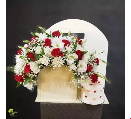 باکس گل و کیک کد 3