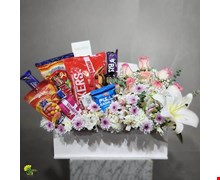 باکس گل و شکلات لاکچری 