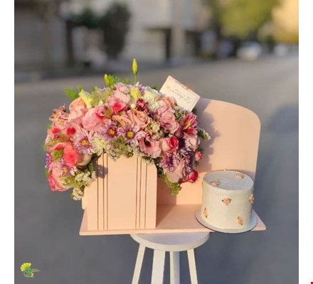 باکس گل و کیک کد 9