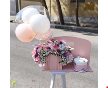 باکس هدیه گل و کیک لاکچری 
