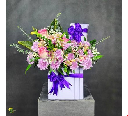 باکس گل هدیه سام