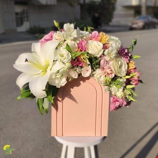 باکس گل هدیه - خرید گل مشهد