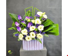 باکس گل هدیه رز و لیسیانتوس