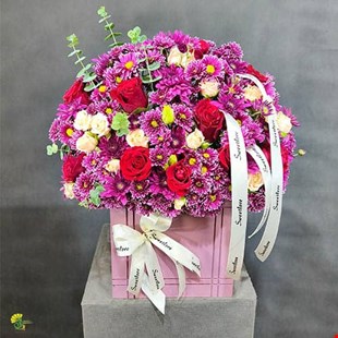 باکس گل هدیه لوکس 