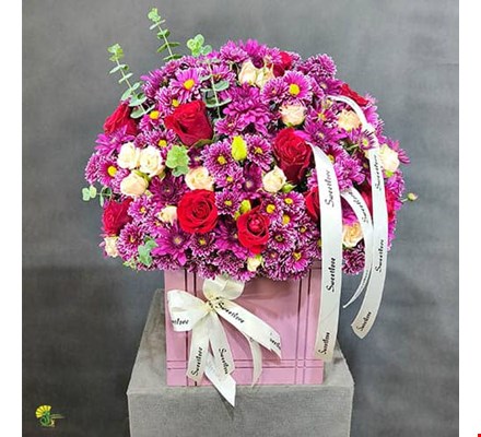 باکس گل هدیه لوکس 