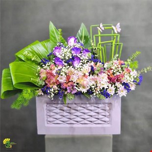 باکس گل لاکچری رز و آلستر - خرید گل مشهد