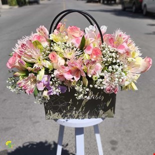 باکس گل پارادایس کد 4 - خرید گل مشهد