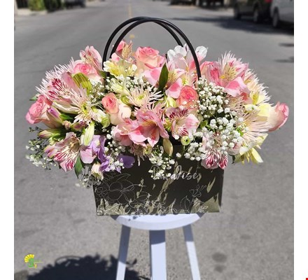 باکس گل پارادایس کد 4 - خرید گل مشهد