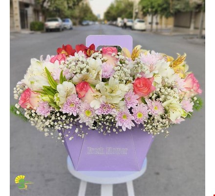 باکس گل هدیه پارادایس کد 17 - خرید گل مشهد