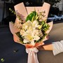 دسته گل لیلیوم و آلستر