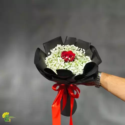 دسته گل رز و عروس