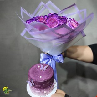 دسته گل رز هلندی و کیک - خرید گل مشهد
