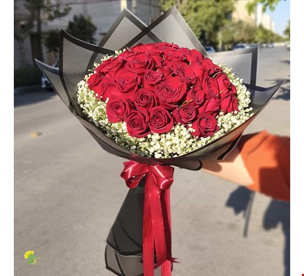 دسته گل رز و عروس - خرید گل مشهد