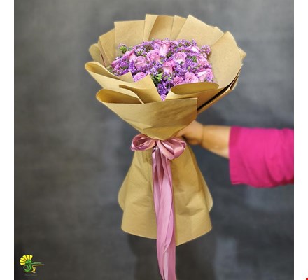 دسته گل رز و عروس - خرید دسته گل تولد در مشهد