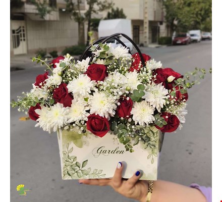 باکس گل پارادایس کد 13 - خرید گل مشهد 