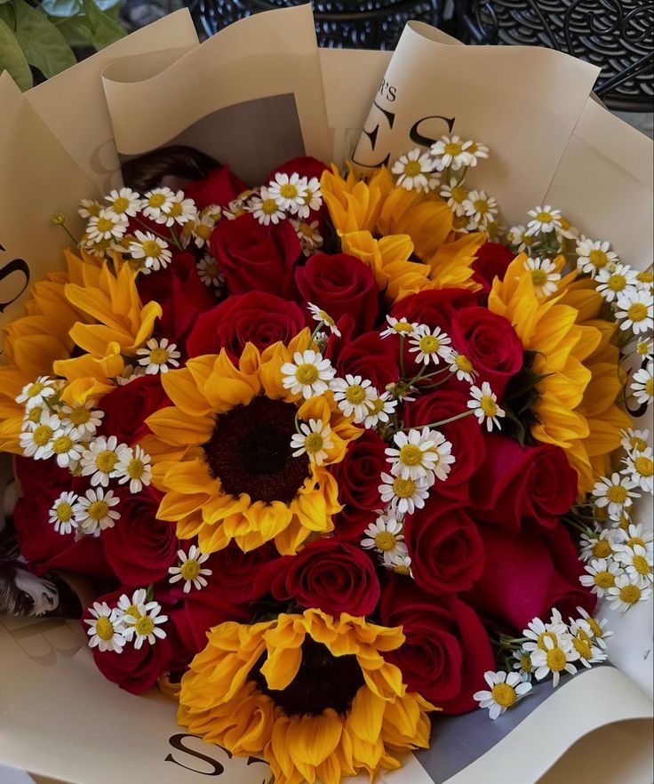 راهنمای خرید گل و هدیه برای مناسبت‌های مختلف در مشهد