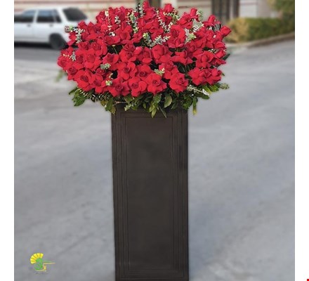 باکس گل ایستاده رز  - خرید باکس گل لاکچری در مشهد